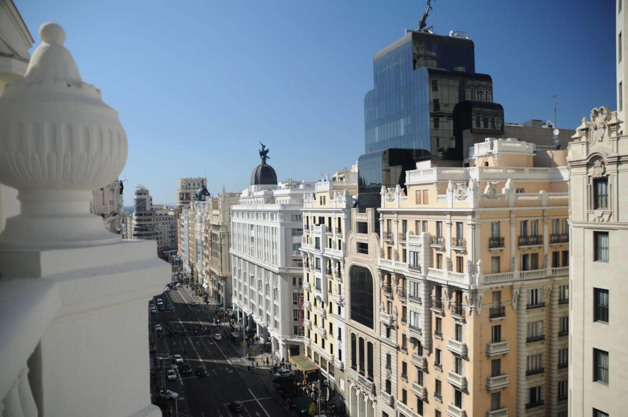 Hostal Luis XV Madrid Exterior foto